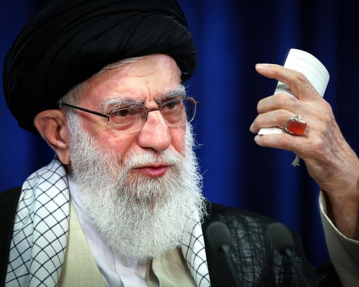 Ali Khamenei tenía propiedades en Venezuela, Siria, Dubai, Reino Unido y demás países, destaca España, dónde también tenía hoteles en Madrid, Marbella y Palma de Mallorca.

Todos bienes usados por sus hijos. 
Se estima la fortuna en 200.000 millones de dólares!