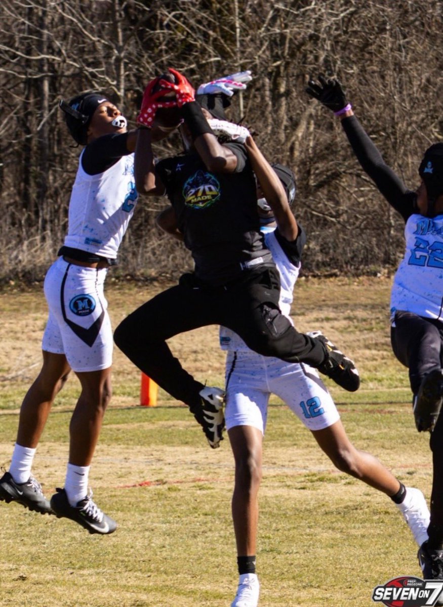 919_Khi's tweet photo. Great weekend @PrepRedzone 7 on 7 “Battle in the Bluegrass State” 

@270Made 
@FBCoachThompson 
@CoachBoykins 
@ArmedPHorce 
#WRClassof29🏈 
#KYFootball https://t.co/uYyt9Ay6hm