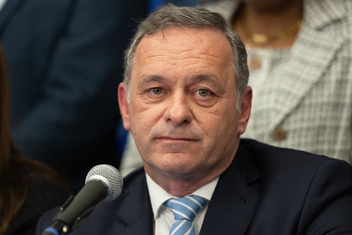 Radio Monte Carlo tweet media