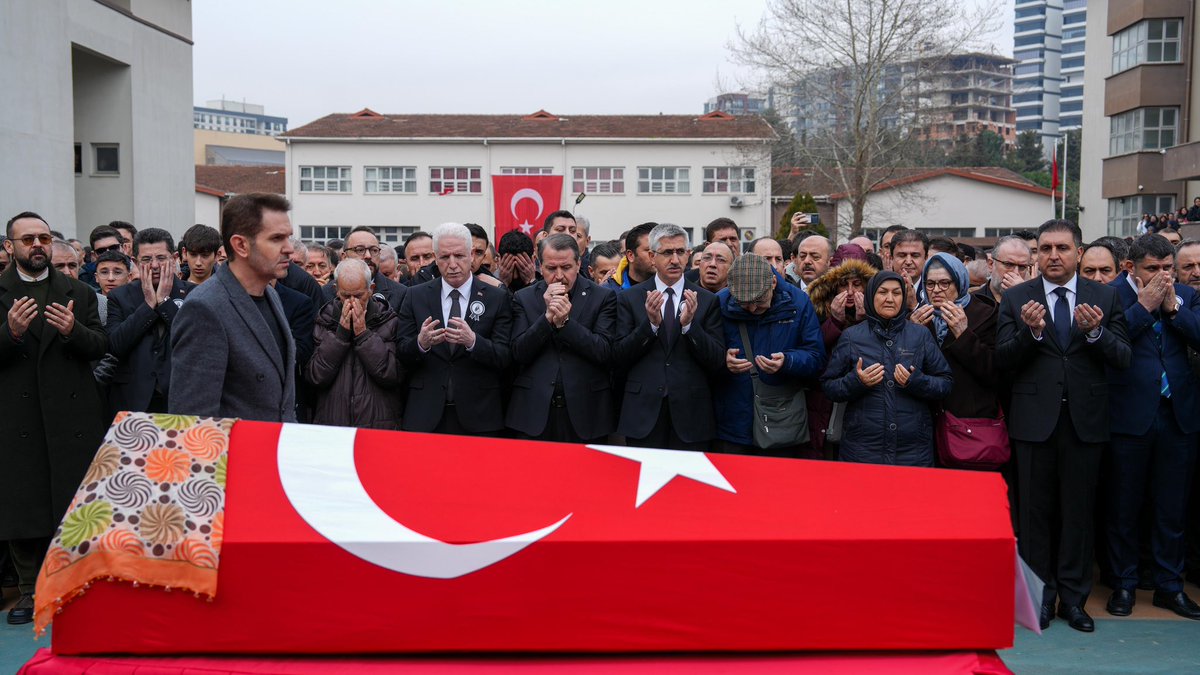 Nazif Yılmaz tweet media