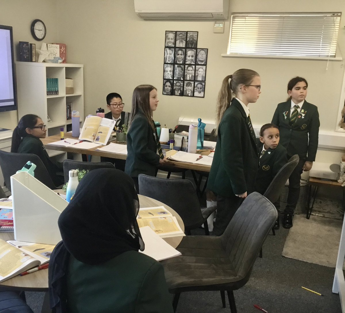 StOlavesLang's tweet photo. Great debate in Latin @StOlavesYr6 exploring the life in the Roman army! #StOlavesPrepAcademics #StOlavesPrepLanguages #StOlavesPrepUpperSchool #StOlavesPrepYear6 #StOlavesPrepCuriosity https://t.co/x0DliICJcK