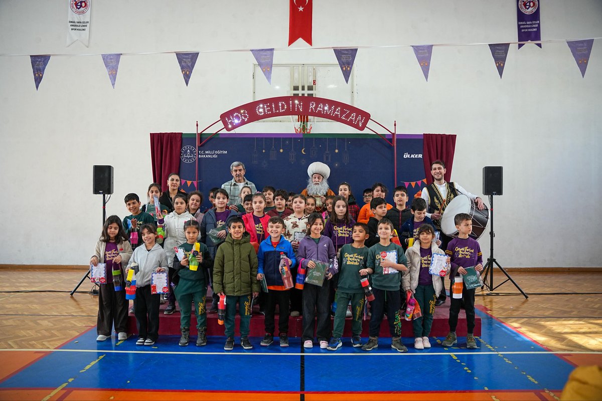 Feke_mem's tweet photo. 🌙✨ Maarifin Kalbinde Ramazan ✨🌙
Birlik, beraberlik ve değerler eğitimiyle dolu hayırlı bir Ramazan diliyoruz. 🤲🌙

📍İsmail Safa Özler Anadolu Lisesi @tcmeb @AdanaMem https://t.co/sJ4dnglp3q