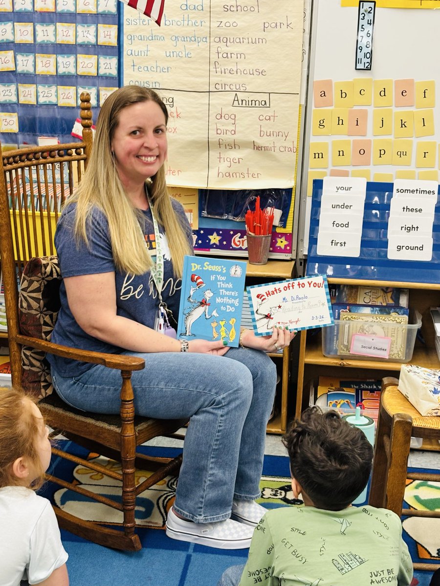 BEST_BTPS's tweet image. The BEST part of Miss Ellen’s day was visiting Mrs. Keough’s class at @DPESDragons as a Guest Reader! 📚💚 @BrickSupt