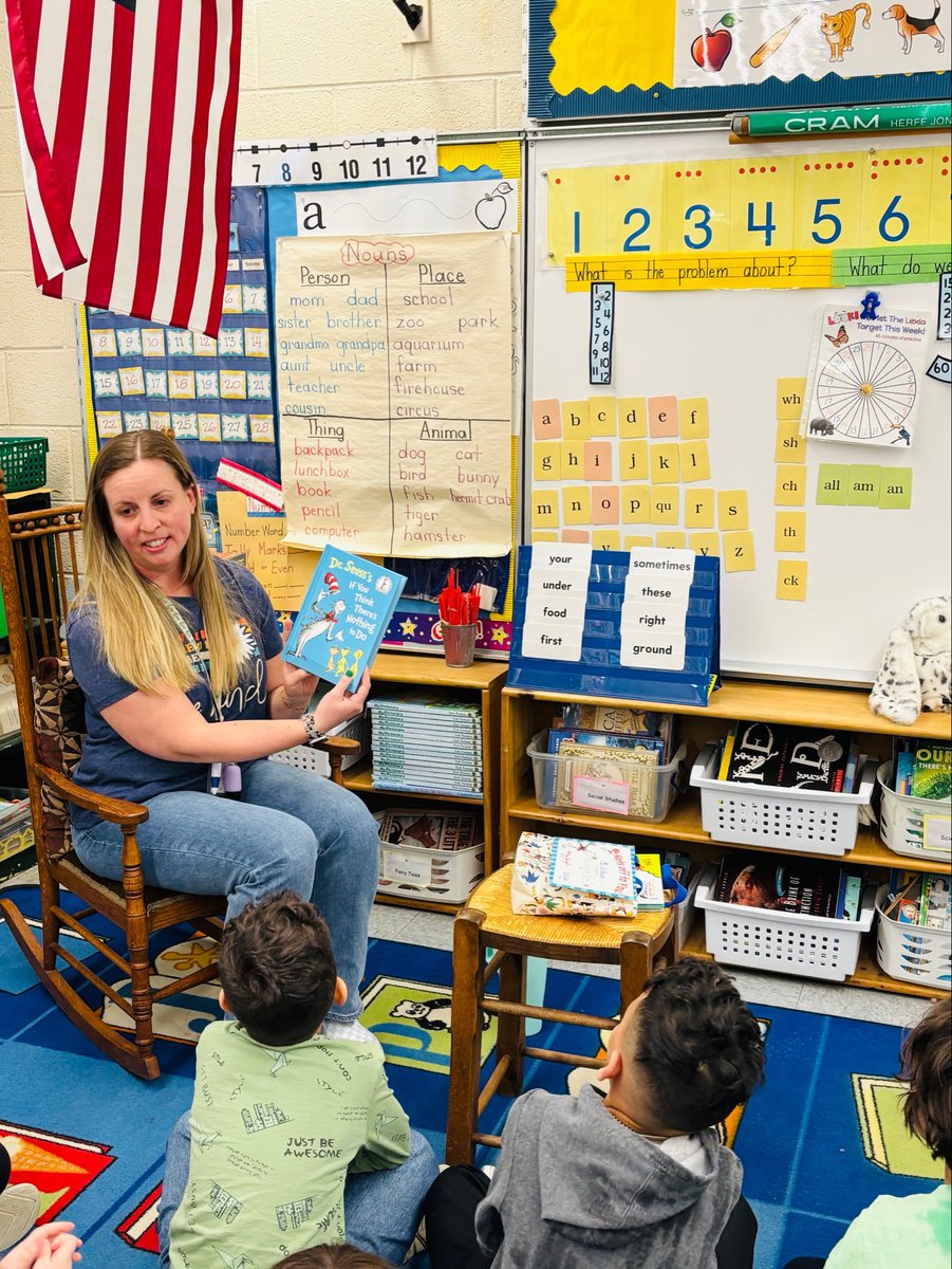 BEST_BTPS's tweet image. The BEST part of Miss Ellen’s day was visiting Mrs. Keough’s class at @DPESDragons as a Guest Reader! 📚💚 @BrickSupt