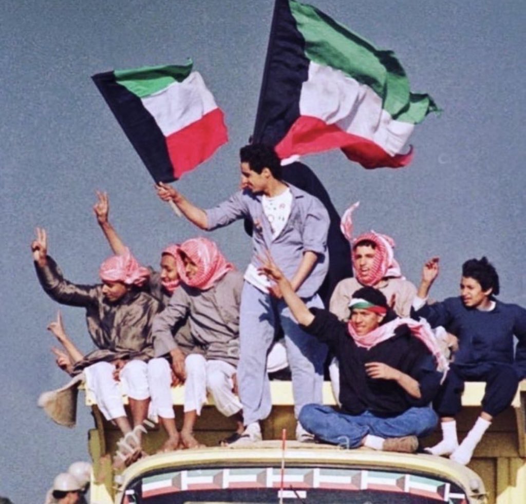 imf3k's tweet photo. ياعل عينٍ ماهي بتحبها للرمد.. https://t.co/8TooxblfQP