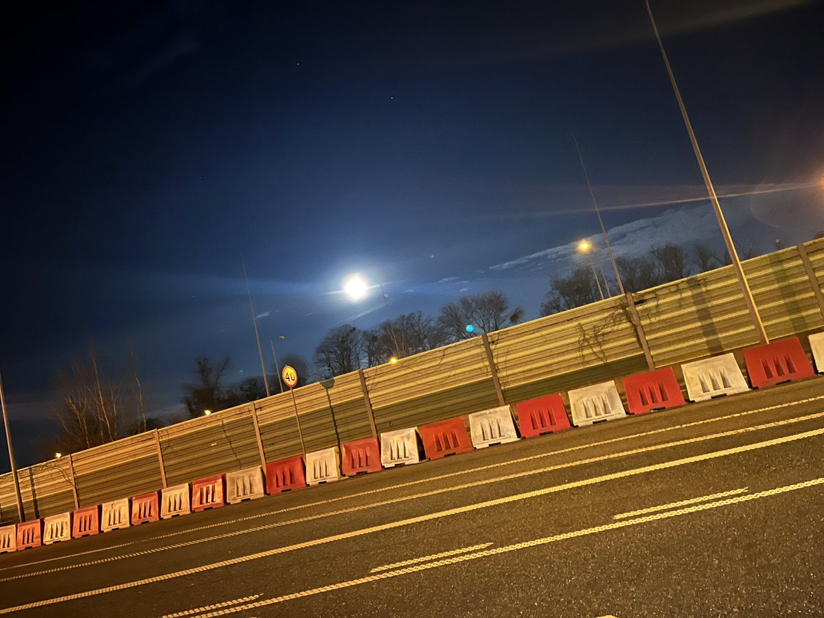 The moon south to A2 highway tonight #150days2bday #297days2xmas