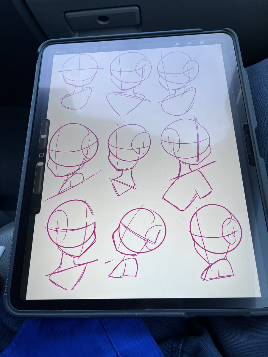 Having an iPad to draw on during works hours is one of the best feelings ever ❤️. One of my best investments.