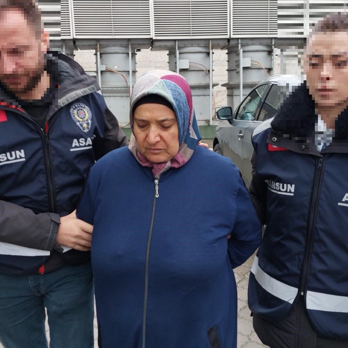 KurdfieldMedia's tweet photo. Samsun'da öğretmen olan kızını boğarak öldüren ve bileklerini keserek olayı intihar süsü veren anne, mahkeme tarafından indirimsiz ağırlaştırılmış müebbet hapis cezasına çarptırıldı. https://t.co/BZ0Jz9W1kK