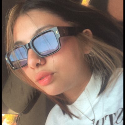 Rebeibi3's tweet photo. #NuevaFotoDePerfil https://t.co/PYqMh13JGW