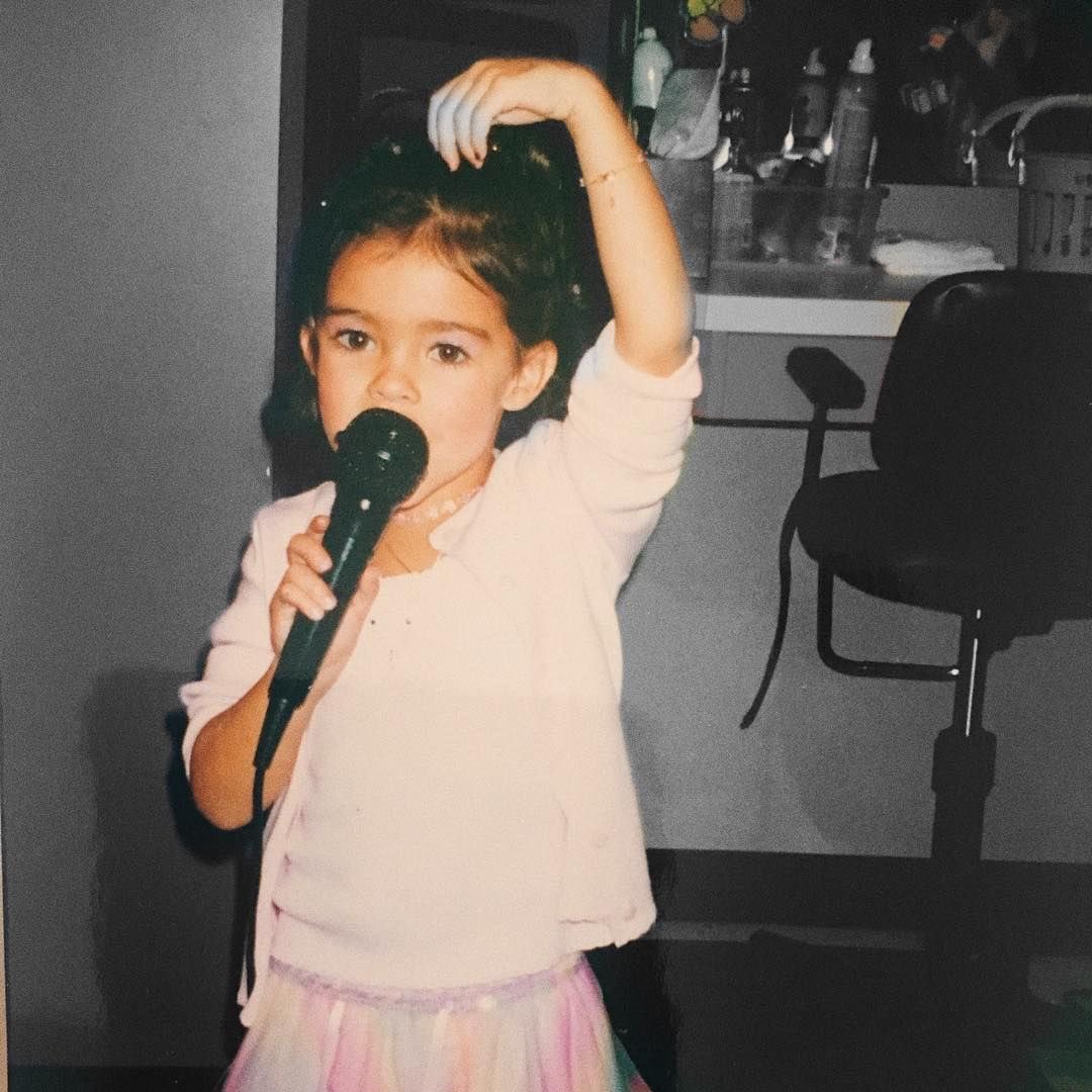 envythel3aves's tweet image. #shes turning 27 so soon