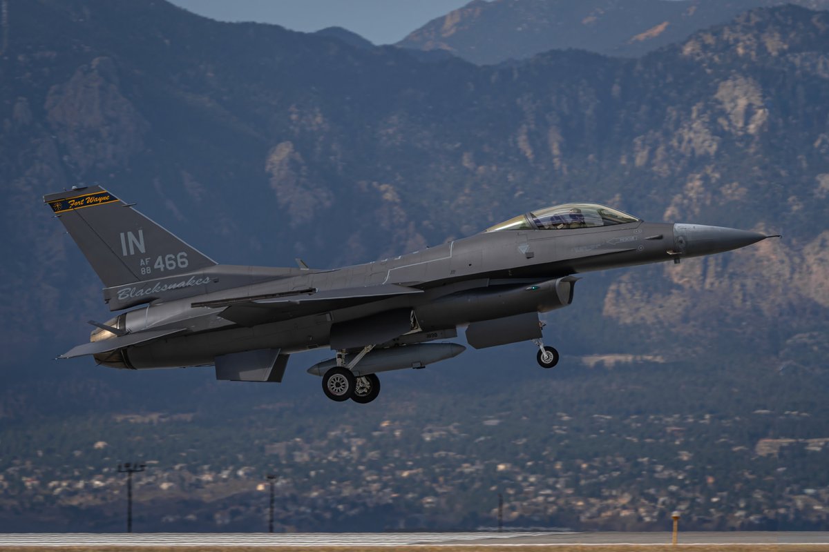 GDevore Photos tweet media