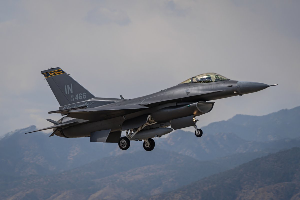 GDevore Photos tweet media