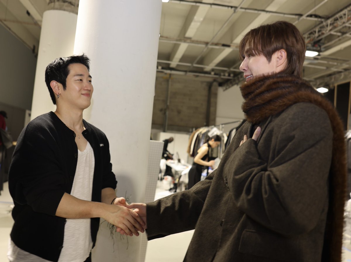 DomundiTV's tweet photo. An unforgettable evening in Paris. 

A heartfelt thank you to Bonbom Jo, Brand’s Director and CEO, for the incredible invitation and the opportunity given to Zee @zee_pruk to walk the runway for CONCEPT KOREA RE RHEE / BONBOM PARIS FASHION WEEK FW26.

ZEEPRUK ON THE PARIS RUNWAY
#ConceptKoreaxZeePruk
#PFW2026 #컨셉코리아 
#ConceptKorea