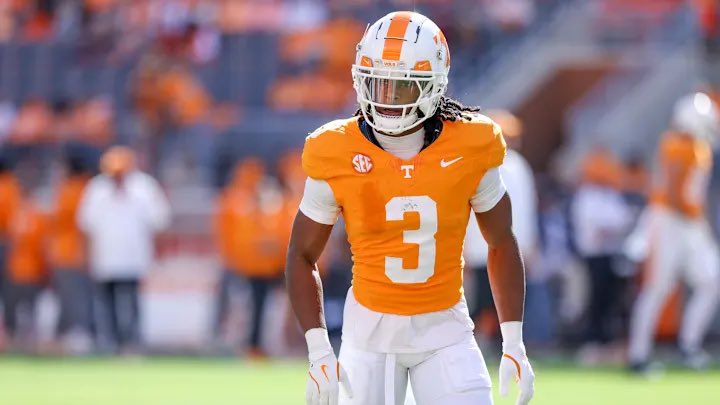 Mikhiellc's tweet photo. I am blessed to announce that I have received my first offer from the University of Tennessee
@CoachWilliamsT @Ruzic_Steven @Vol_Football

#GoVols https://t.co/6Oq5o5s3no