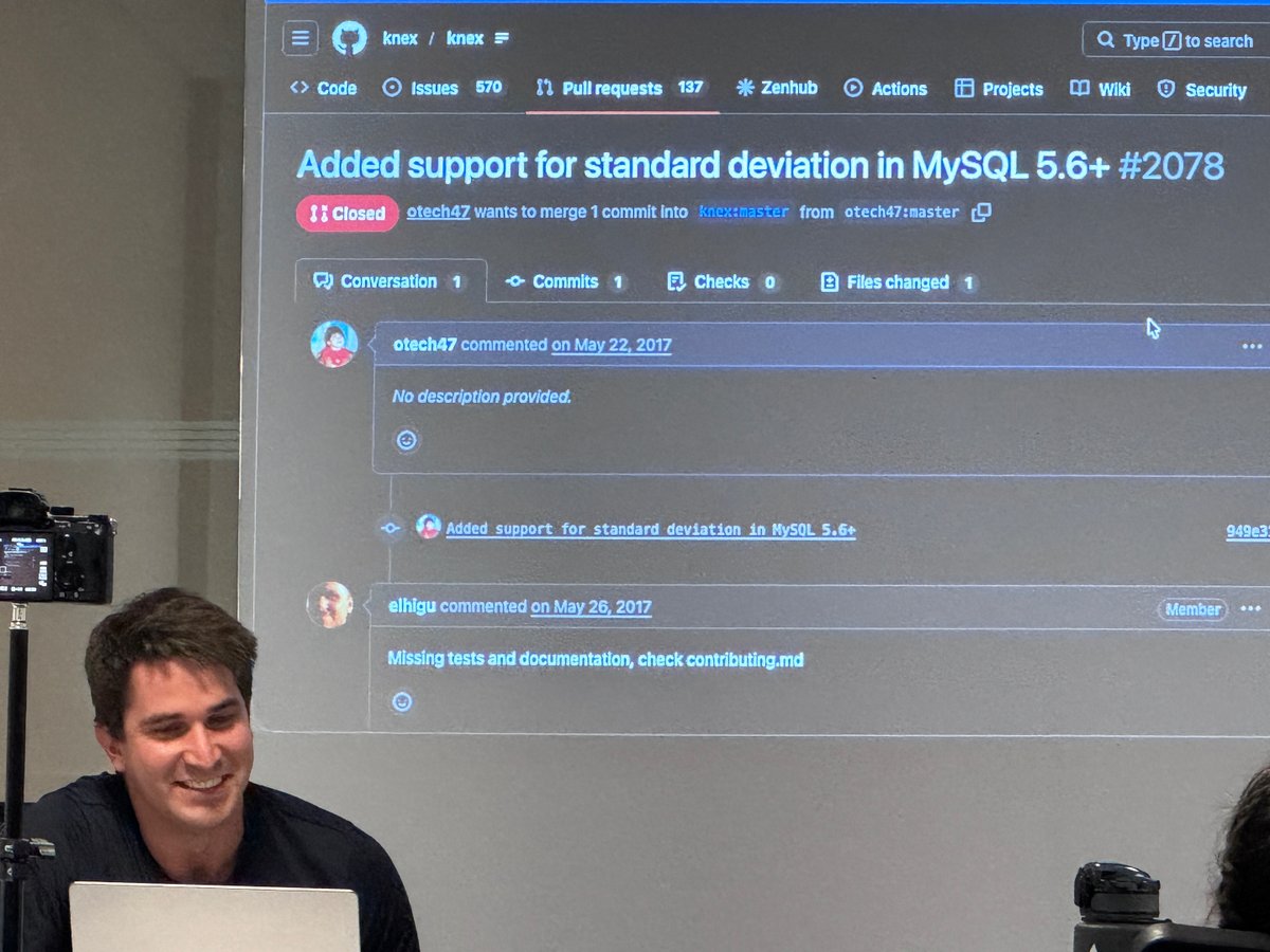 Librería de Satoshi tweet media