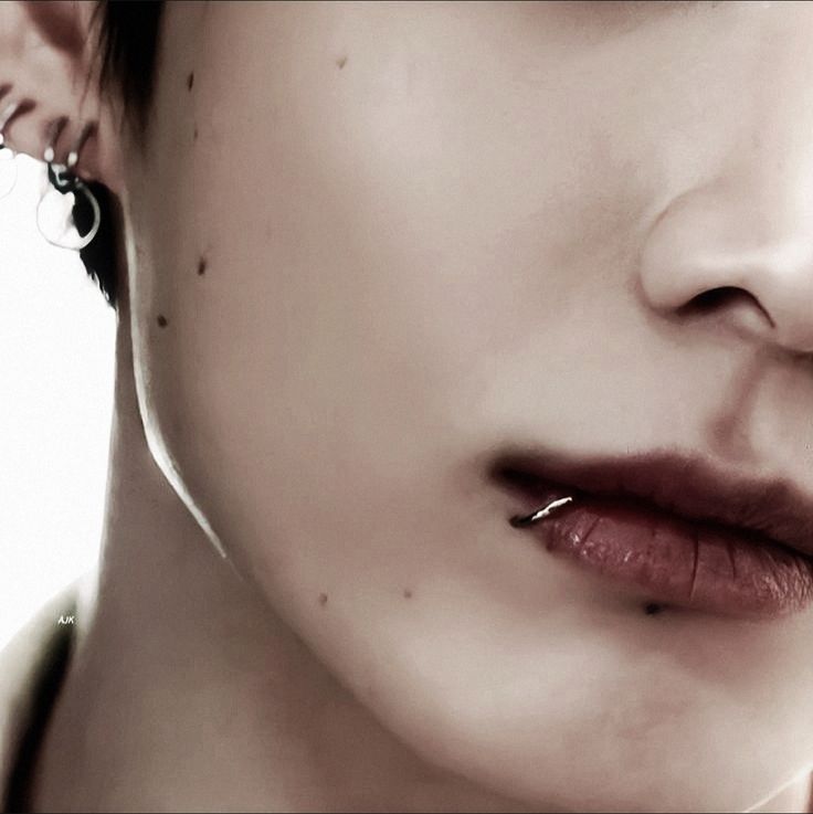Jkmylle_'s tweet photo. Mini Au • Concluída 
#Jikookau | #Aujikook 

⋆ Onde...

Jungkook e Jimin são amigos há anos, e continuariam exatamente assim, exceto se o park não tivesse perguntado se Jeon gostaria de transar com ele.

Ou onde Jungkook recebe uma mensagem inusitada... Mas foi o corretor https://t.co/CitncLsz0j