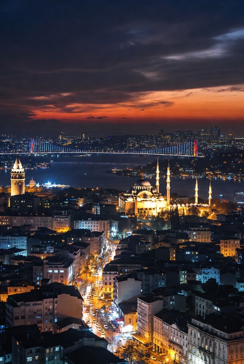 Hiç keyfimi yok; şu kadarcık 🤏🏻 bile…
İyi geceler, tabii böyle bir şey mümkünse…