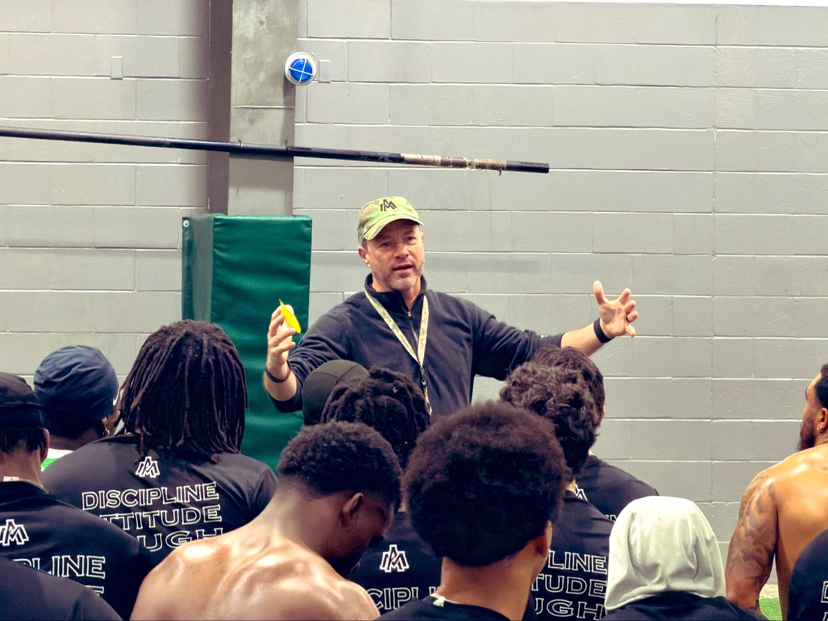 UAM Football tweet media