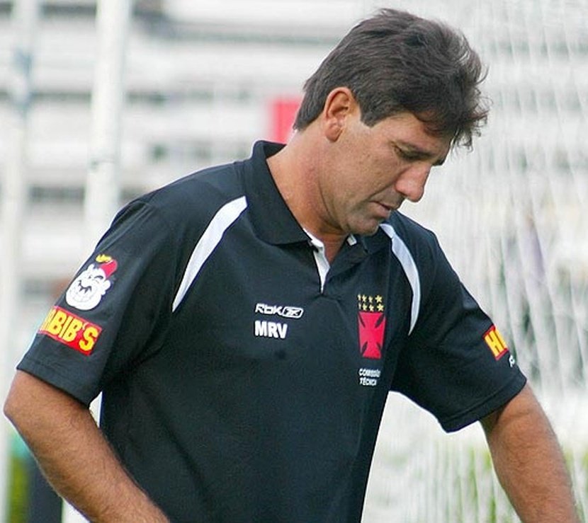 Noite de Copa tweet media