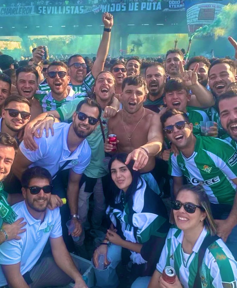 AZITUNO FANS LEBRIJA tweet media