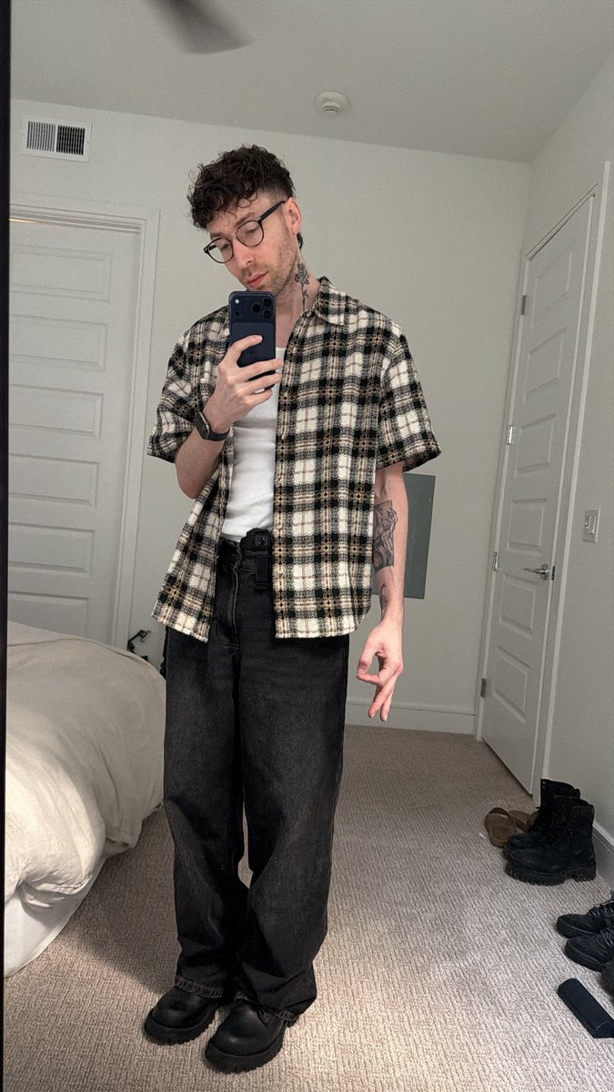Curtis tweet media