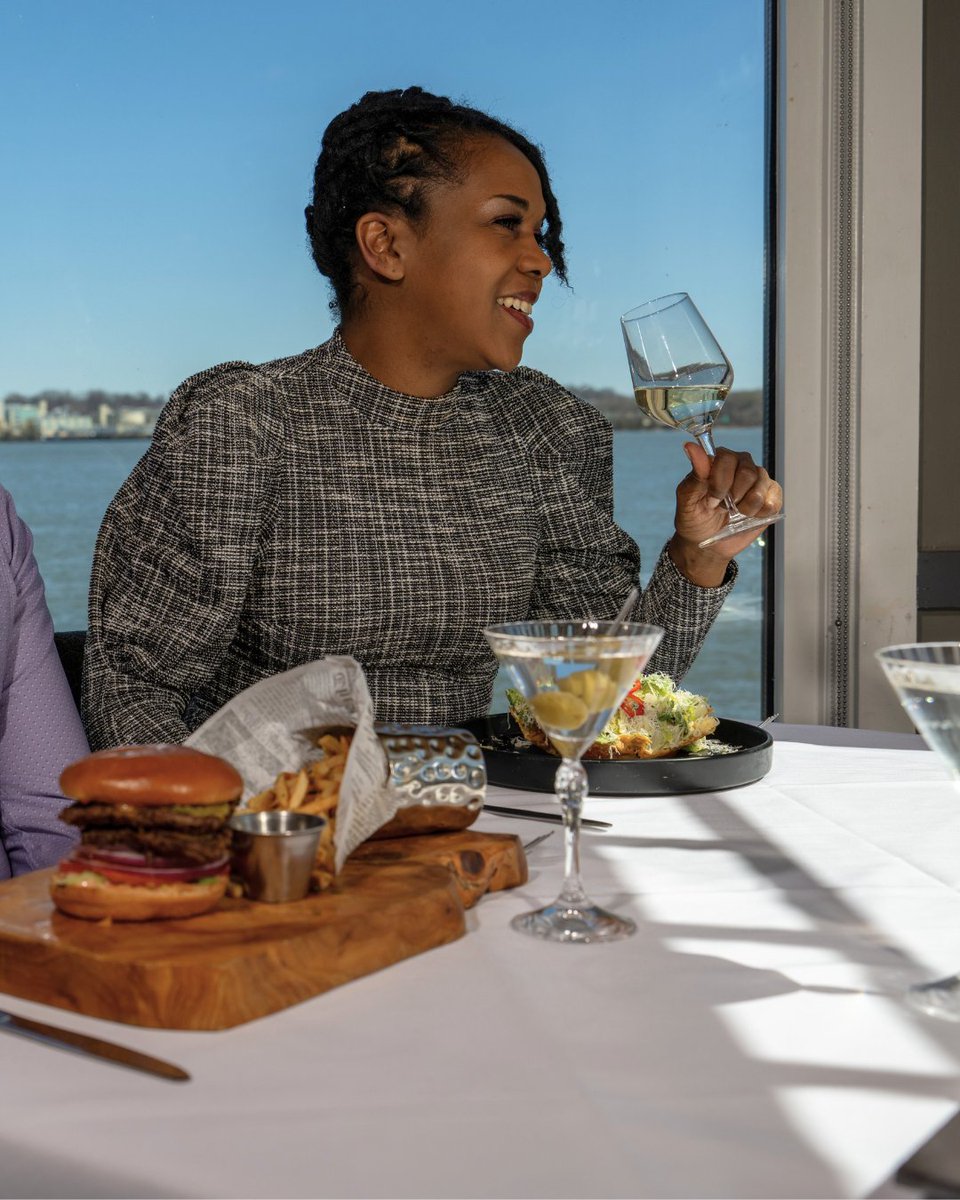 Chart House tweet media