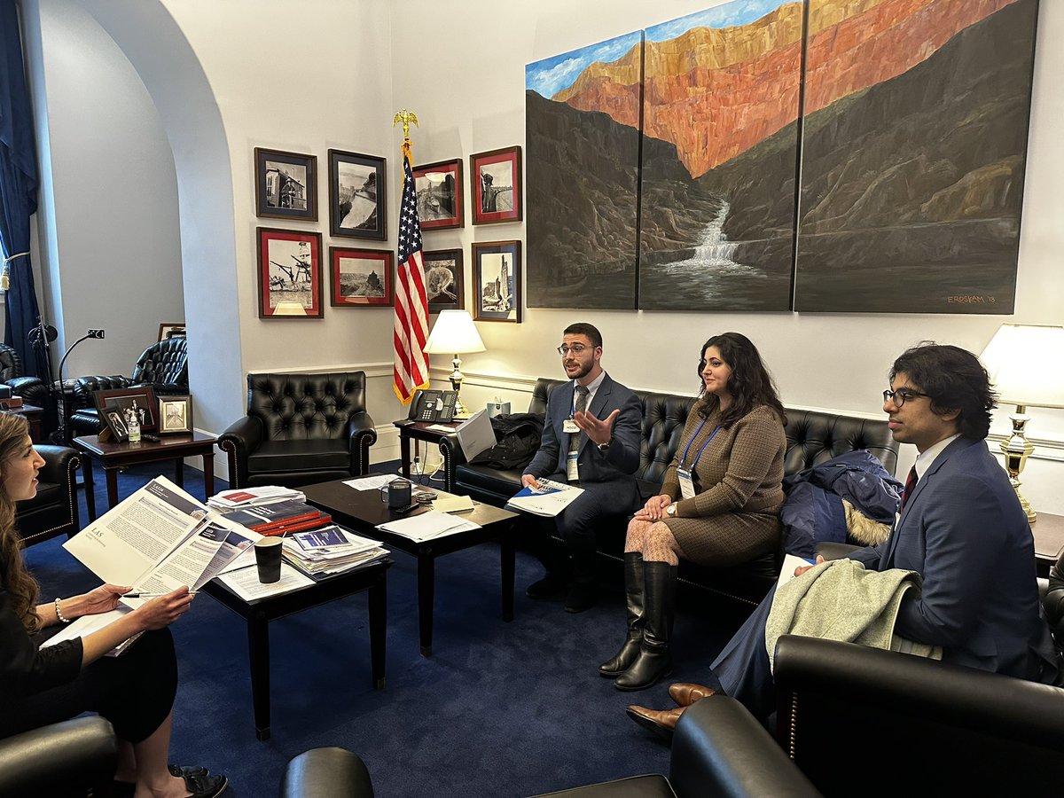 LeeDavSarah's tweet photo. #ACSLAS26 @AmCollSurgeons advocating for access to healthcare in DC with the great team Arizona! https://t.co/ajTSb2heWL