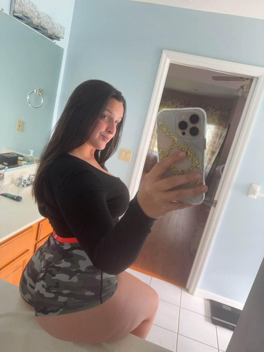 Michaela tweet media