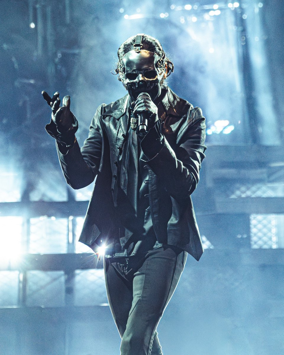 Red Hare Images tweet media