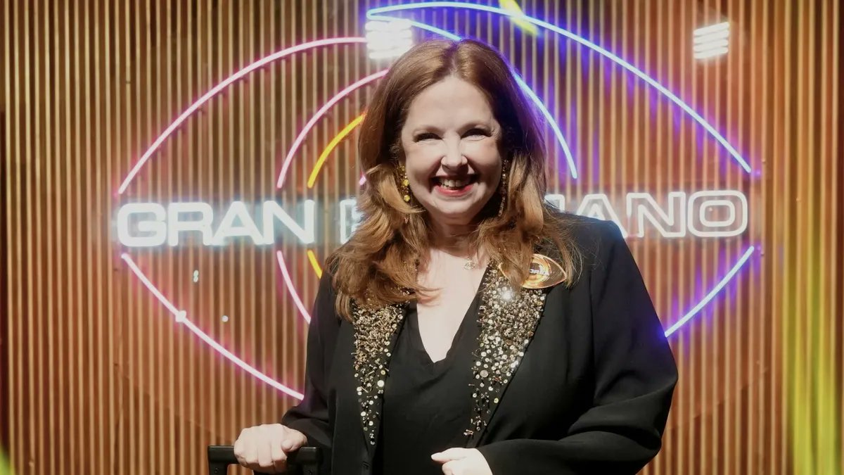 "Gran Hermano"

Porque revelaron que Andrea Del Boca, la gran estrella de Gran Hermano Generación Dorada, "cerró un cachet de seis millones de pesos por semana”, lo que daría un total de 24 millones al mes. 

El participante que menos cobra gana 137 mil pesos por semana.