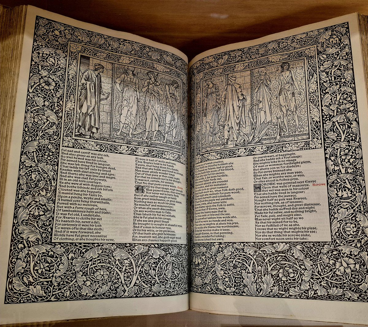 jordan_library's tweet image. Our 1896 Works of Geoffrey Chaucer printed by William Morris at the Kelmscott Press, later bound by the Doves Press, was once owned by T. E. Lawrence.
A stunning example of private press artistry—on view now in the Hopes and Fears in Art exhibit. #WilliamMorris