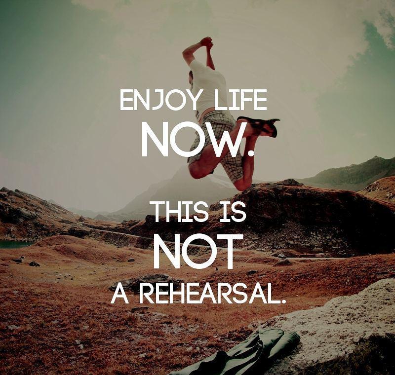 motivated_life1's tweet photo. Don't wait for tomorrow to chase your dreams and live your best life. 
Embrace the present moment and make it count because tomorrow isn't promised. #CarpeDiem #LiveInTheNow 🌺✨ https://t.co/2HXuKwFepD