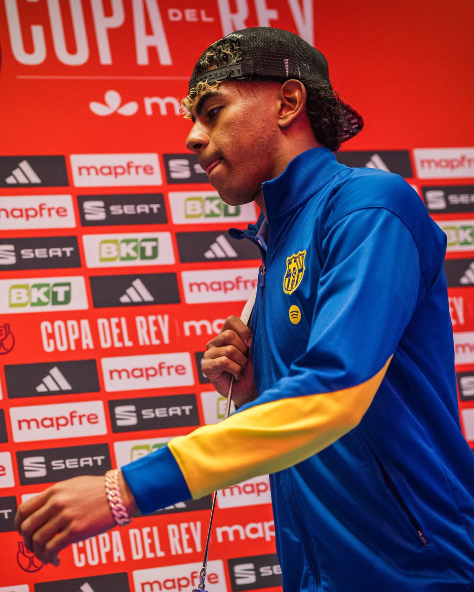 When I say that if you hate Yamal, you are a witch, I mean it. 😀

Dude plays as a left winger, but he moved to the right wing to provide an assist for a goal.

#CopadelReyMAPFRE