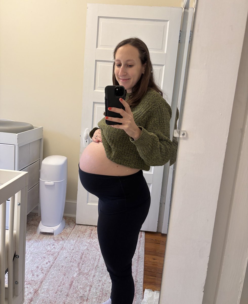 Rachel Cohen Booth tweet media