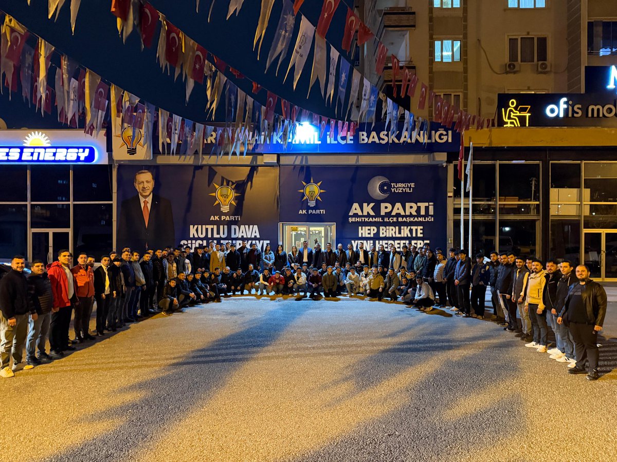 bese_yakup's tweet photo. Gece gündüz farketmez daima hazır.🚀

Gençlik Sofrası Buluşmasına.
Ş E H İ T K A M İ L hazır genel başkanım.♥️

@RTErdogan 
@avyusufibis 
@ferdisenel25 
@avmustafadurmus https://t.co/QBIzaYaVPY
