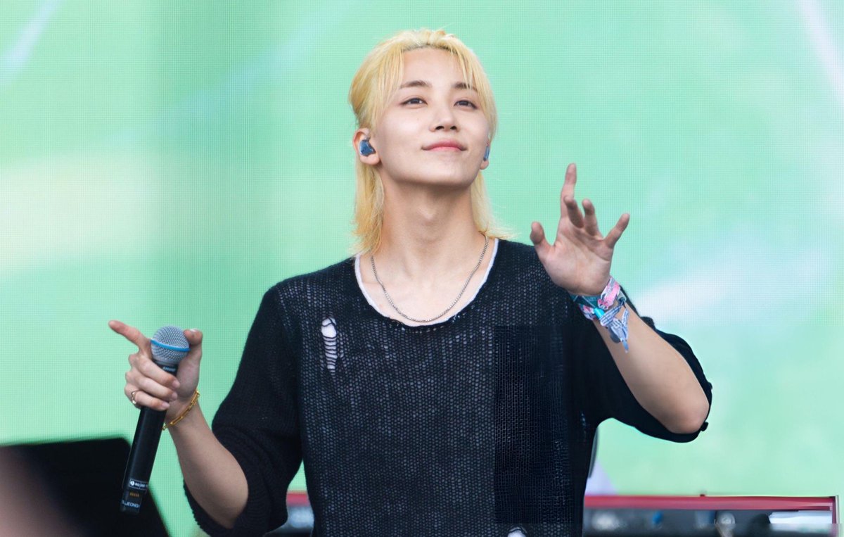 525th day of military service is over~ you did well, jeonghan 🤏 i