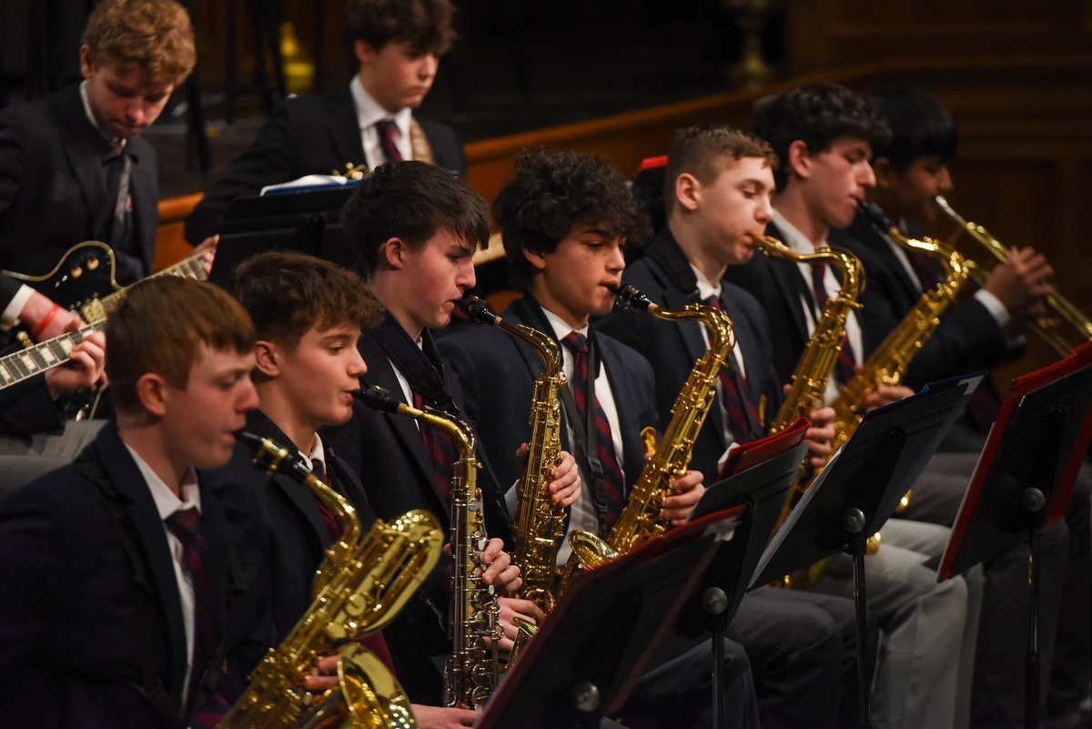 Avon Old Farms tweet media