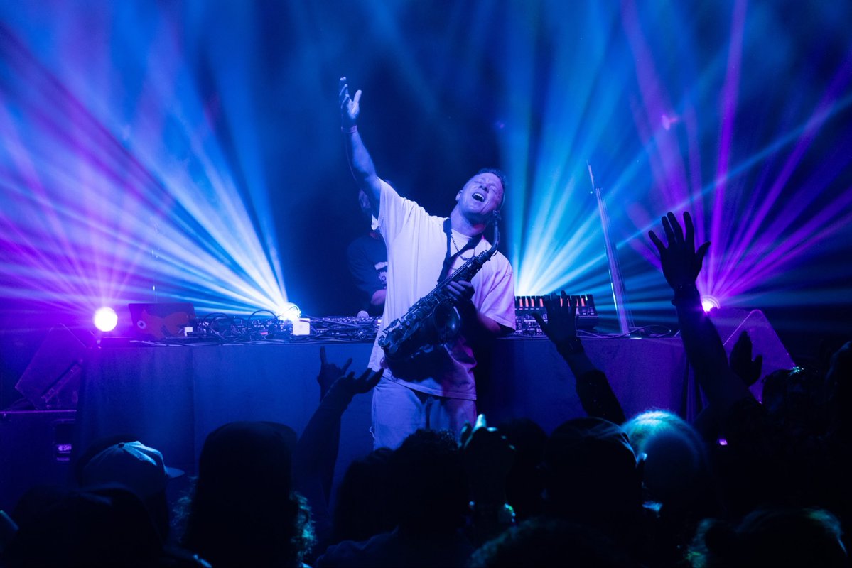 GoldFish tweet media