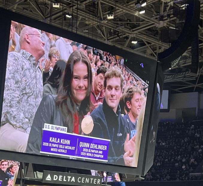 LauraWilson_TV's tweet photo. Daannnggg. The stars were out in Salt Lake City last night during the @nuggets @utahjazz game: 

D-Wade

Olympic gold medalists Kaila Kuhn and Quinn Dehlinger

Even caught a glimpse of Jaxson Dart... https://t.co/HevENj9goS