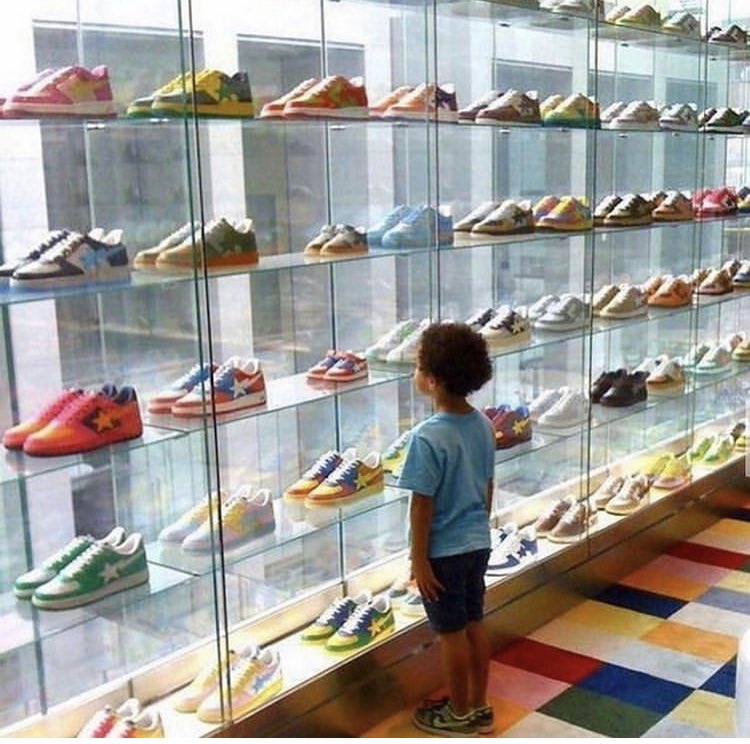 grailedpolice's tweet photo. Me planning how I’m gonna buy all these sneakers one day https://t.co/zEl298SsUU
