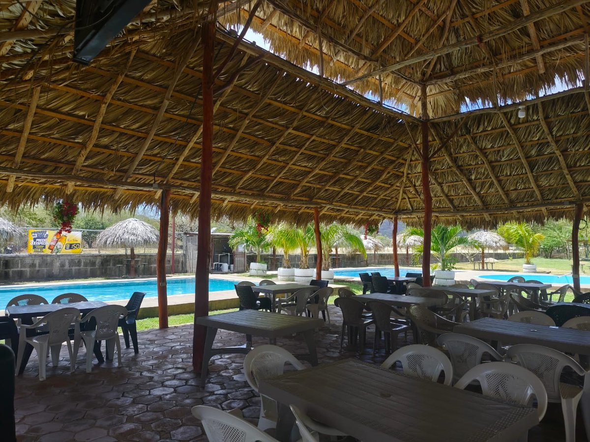 InturEsteli's tweet photo. Prepárate para disfrutar de este verano en Centro Recreativo la Esperanza
📌Del parque de ferias 1km 1/2 Carretera Achuapa, San juan de Limay ✴️🌞🌼🌿
#NicaraguaFascinanteIrresistible https://t.co/LU59NZiTQB