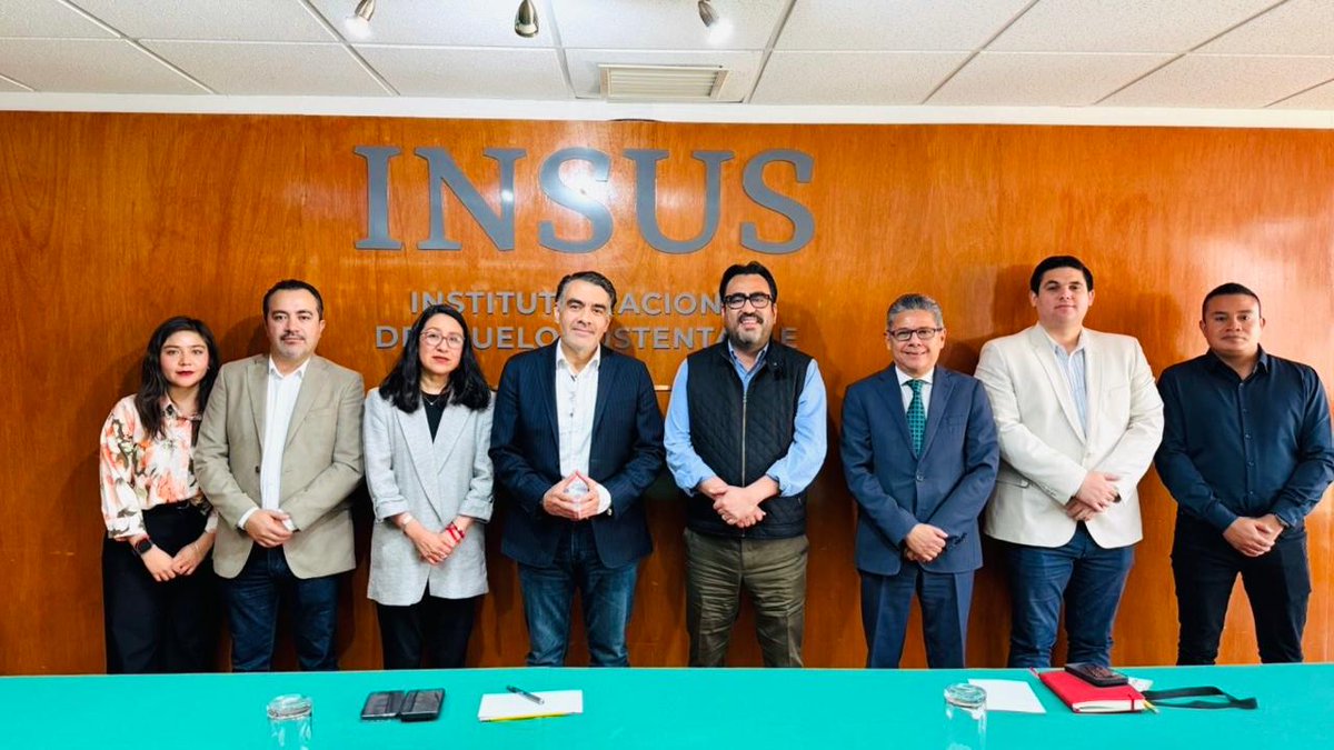 INSUS_Oficial's tweet photo. 1/🧵Recibimos la visita del presidente municipal, el Arq. @JuandDiosGamez, con quien revisamos los avances de los procesos de regularización en el Ayuntamiento de @AyuntamientoCLN, #Sinaloa.

A través de este trabajo conjunto, seguimos gestionando y agilizando acciones para https://t.co/EzZjyopcJm