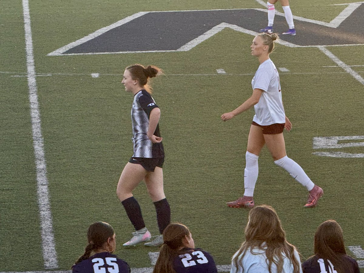 AvaClay017's tweet photo. A few pics from the Edmond North vs Jenks Varsity scrimmage. Glad to help the Lady Huskies get the 3-0 win! https://t.co/AuApwDpgit