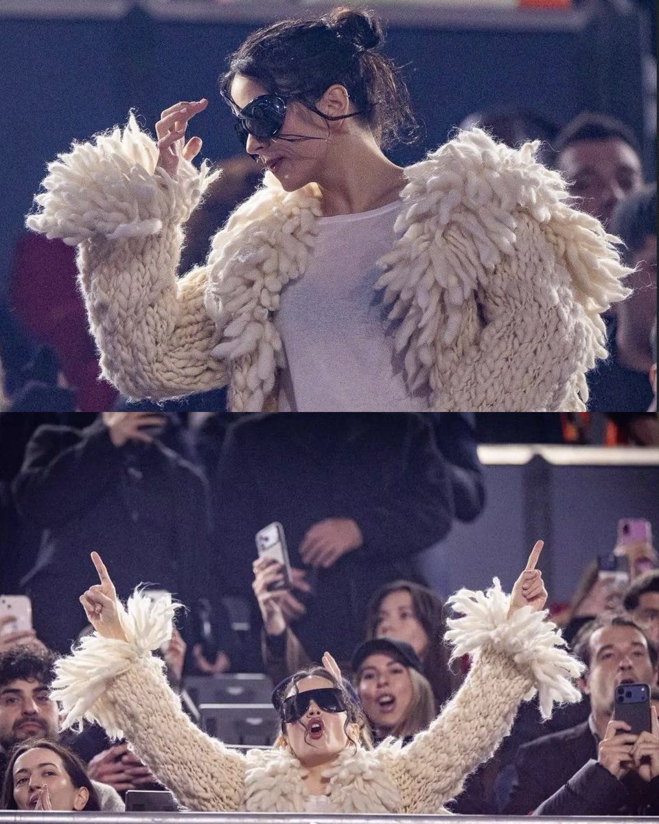 ROSALÍA se encuentra en el Camp Nou viendo jugar al Barça contra el Atlético de Madrid.