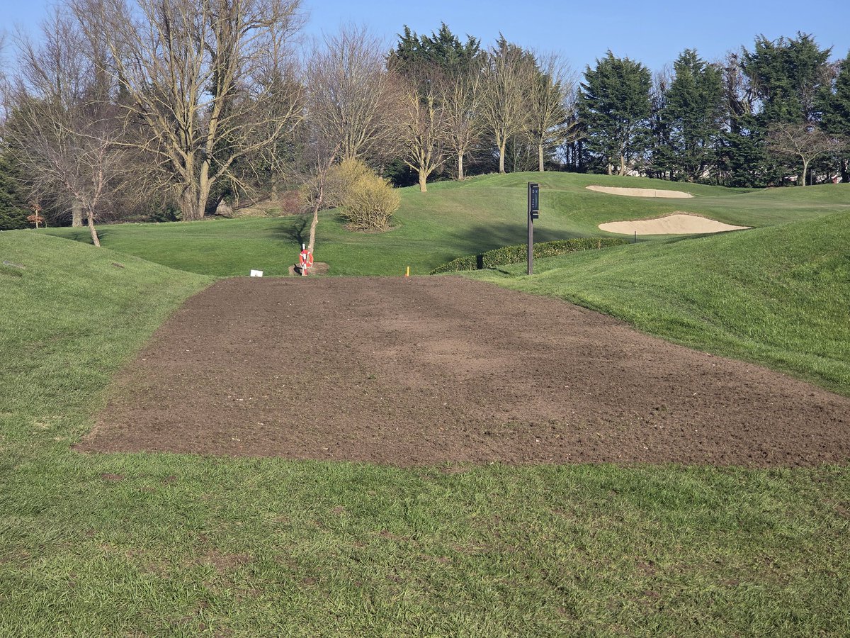 pcarey1980's tweet photo. Koroing and levelling tee's @stmargaretsgc today https://t.co/F9zOmKVijk