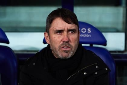 fulbismo's tweet photo. Confirmado de como quedaría los nuevo CT de #River ✅.

Entrenador: Eduardo #Coudet 

Ayudante de campo: Damian #Musto 

Ayudante de campo: Carlos Miguel Fernández 

Ayudante de campo: Lucho González (junio)

Preparador físico: Octavio Manera

Preparador físico: Guido Cretari https://t.co/lqD9Y4MwTL
