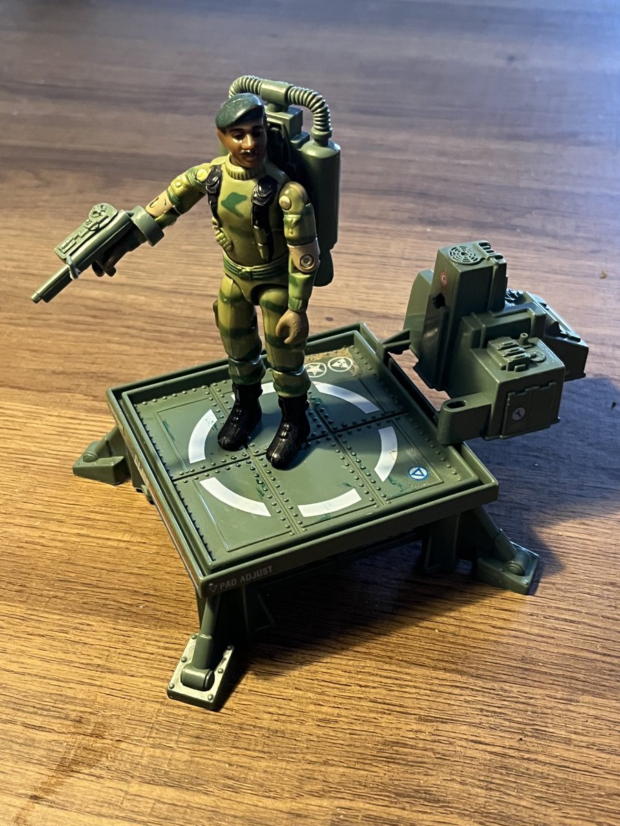 destrob89's tweet image. Happy to get my first ever Jump today. What a cool little play set!

Just have to make a custom cable for the laser. 

#gijoe #gijoetoys #ToyCollection #YoJoe #80stoys #vintagetoys #retrotoys