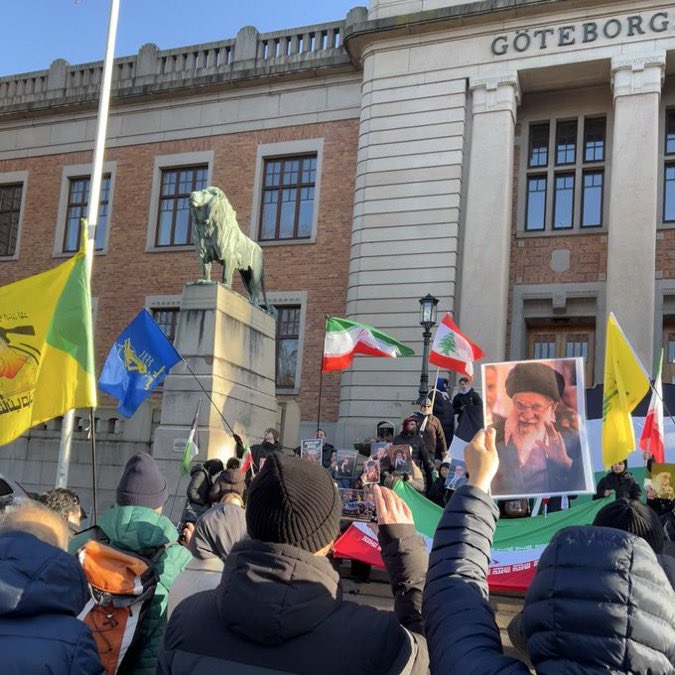 tageserlander's tweet photo. Om man älskar Khamenei - vad fan gör man då i Sverige? #utnu @HassanKhan_Vi https://t.co/uCSdi89TCJ