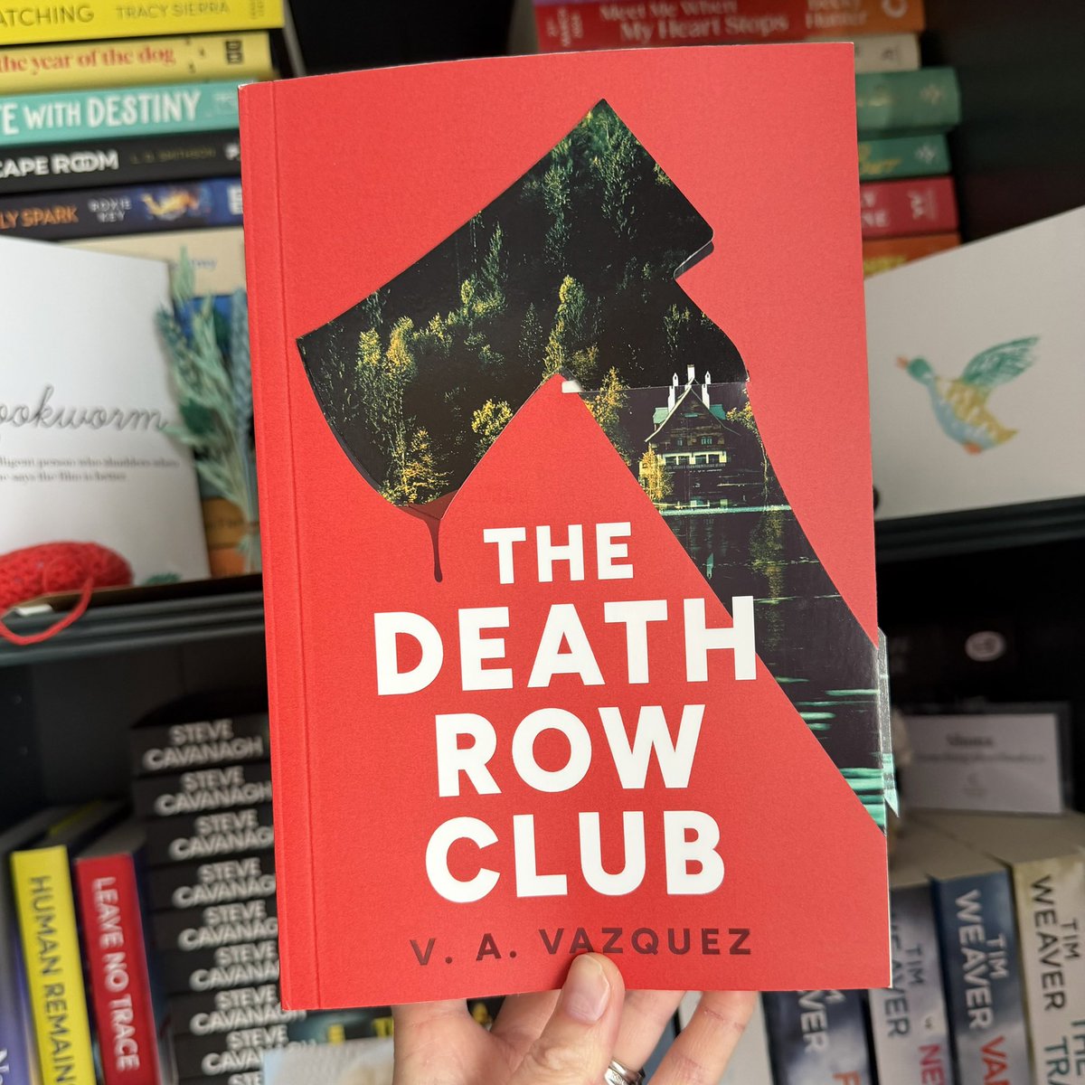 shonaholmes23's tweet photo. 📚📮#BookPost📚📮
What a stunning piece of book mail! #TheDeathRowClub by @vavazquezwrites sounds like such a gripping read - and what a stunning proof with axe bookmark too!
Huge thanks to @likely_suspects for sending 📖
#BookTwitter #Bookblogger https://t.co/wEhwHDBo1Y