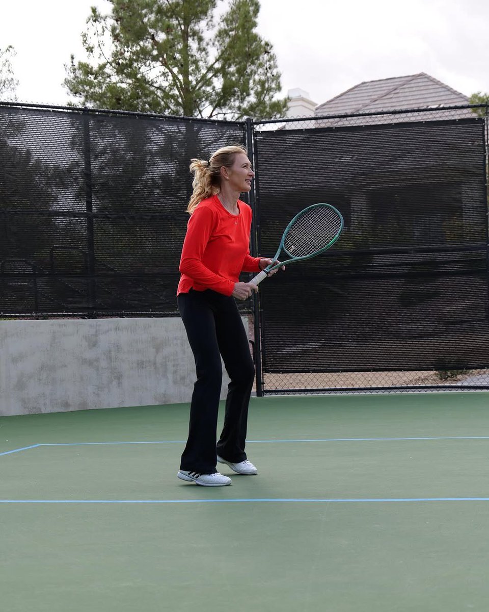 steffi_graf_'s tweet photo. All the different feelings getting back on the court!❤️ https://t.co/DvwqZw1EaN